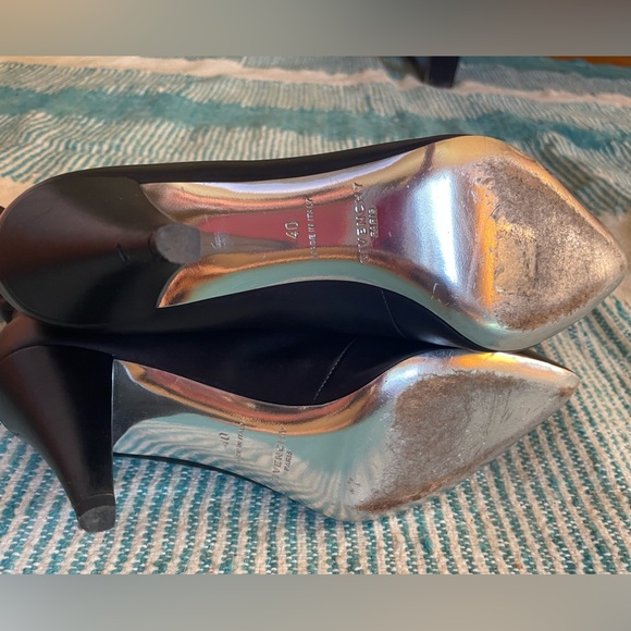 Givenchy Zippered Black Show Bootie - Picture 8 of 11